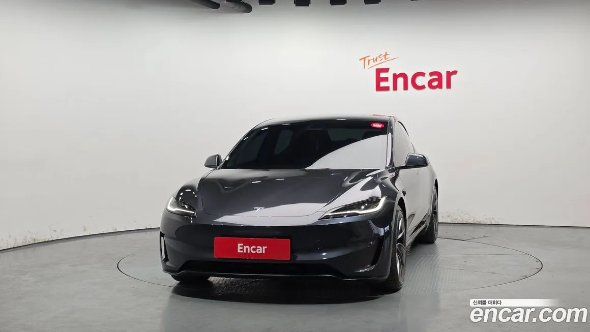 Tesla Model 3 — фото 3