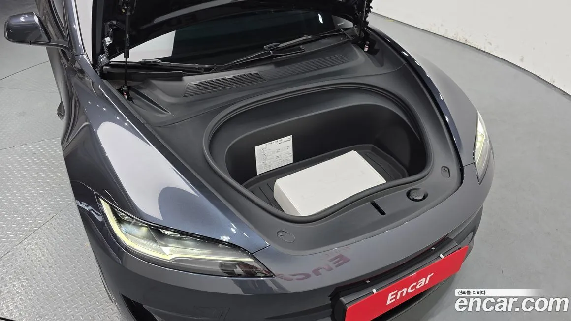 Tesla Model 3 — фото 10