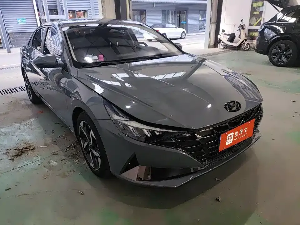 Hyundai Elantra — фото 4