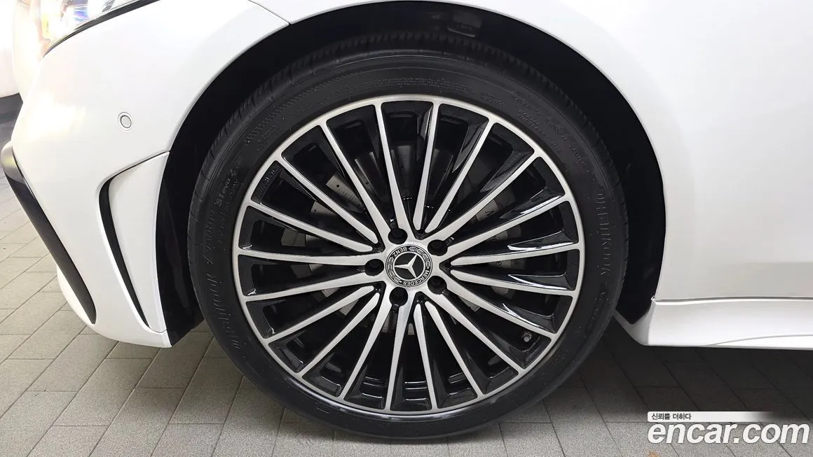 Mercedes-Benz CLS-Class — фото 10