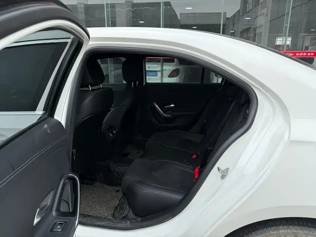 Mercedes-Benz A-Class 2022 из CN, фото 2