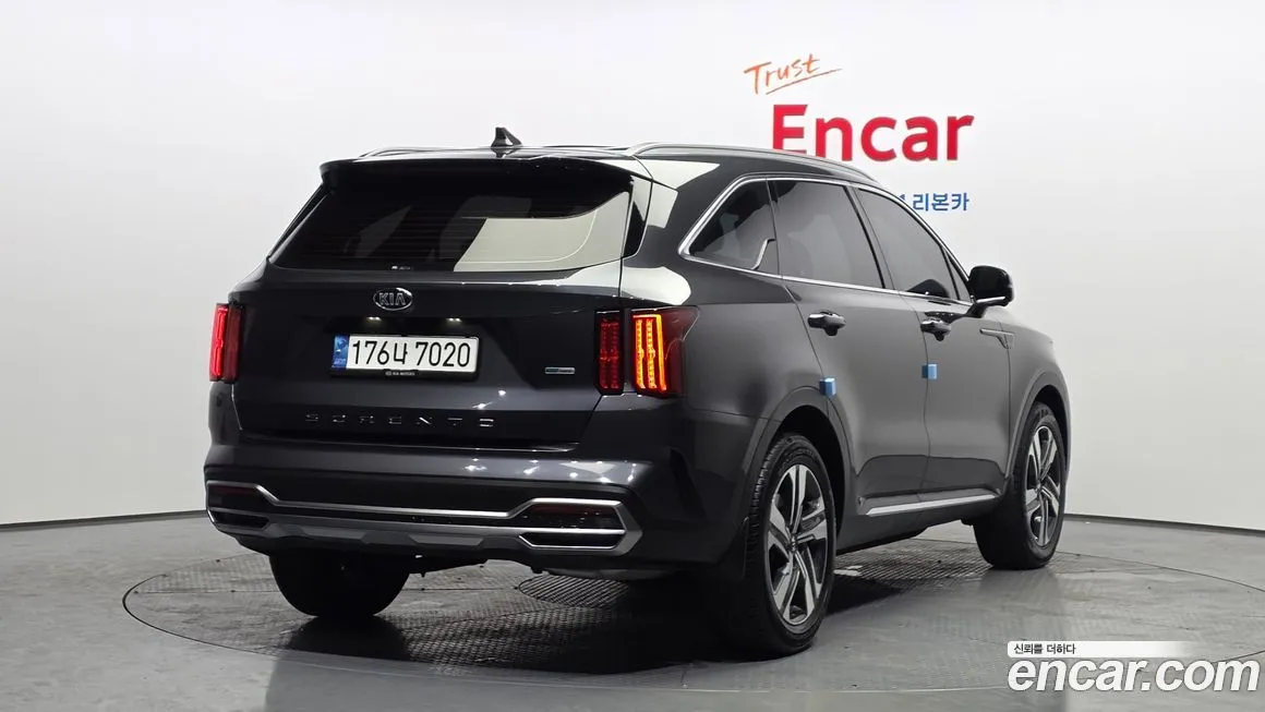 Kia Sorento — фото 4
