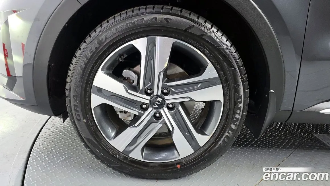 Kia Sorento — фото 10