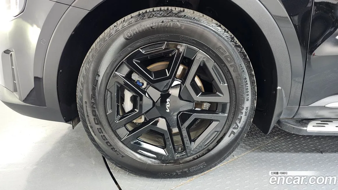 Kia Sorento — фото 6