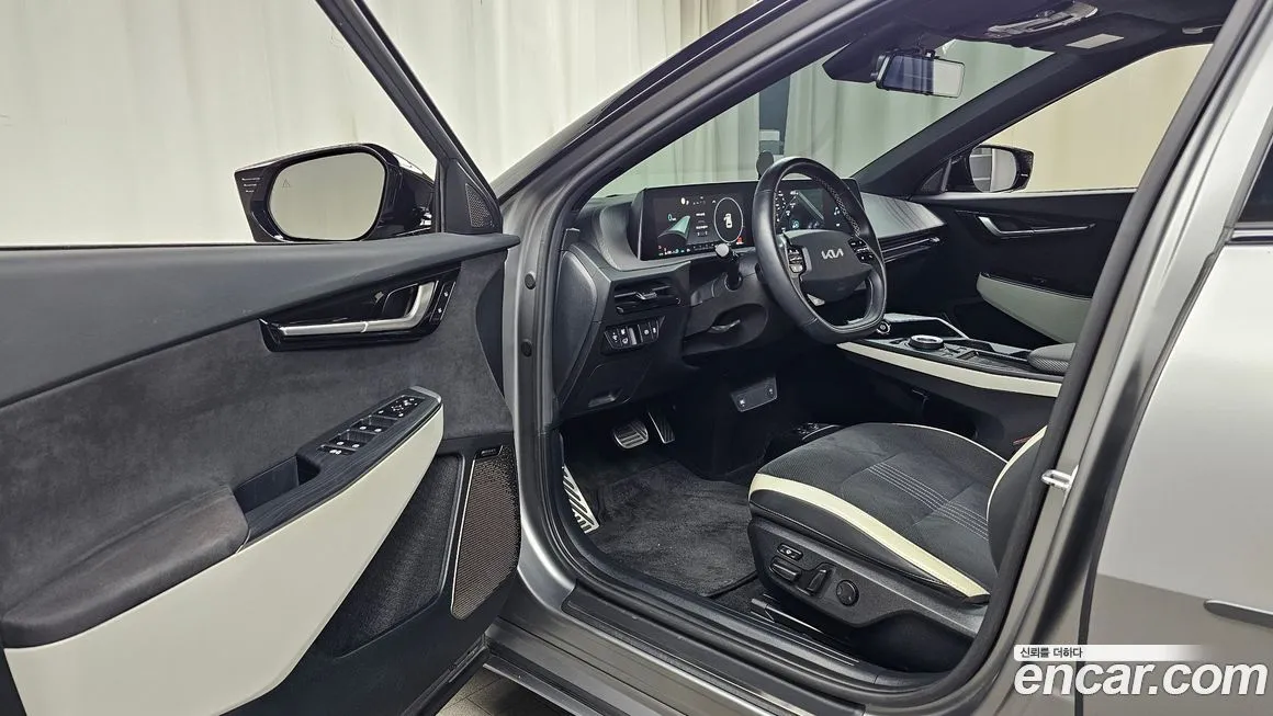 Kia EV6 2023 из KR, фото 9