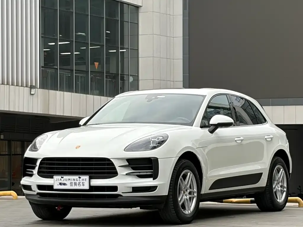 Porsche Macan — фото 1