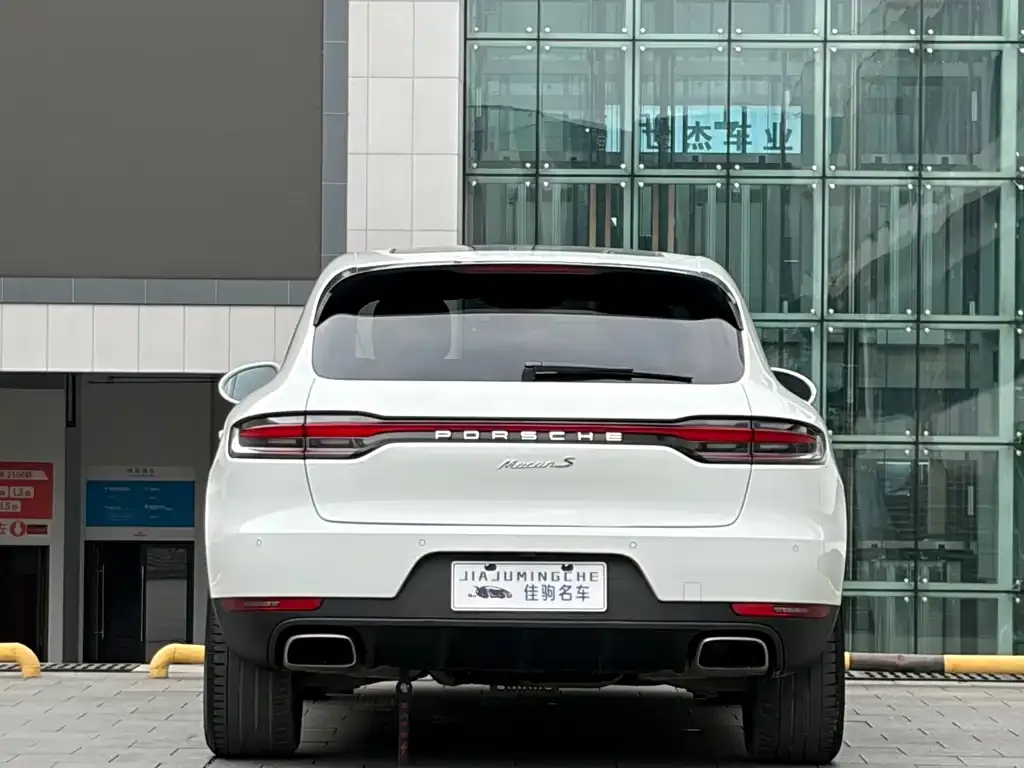 Porsche Macan — фото 5