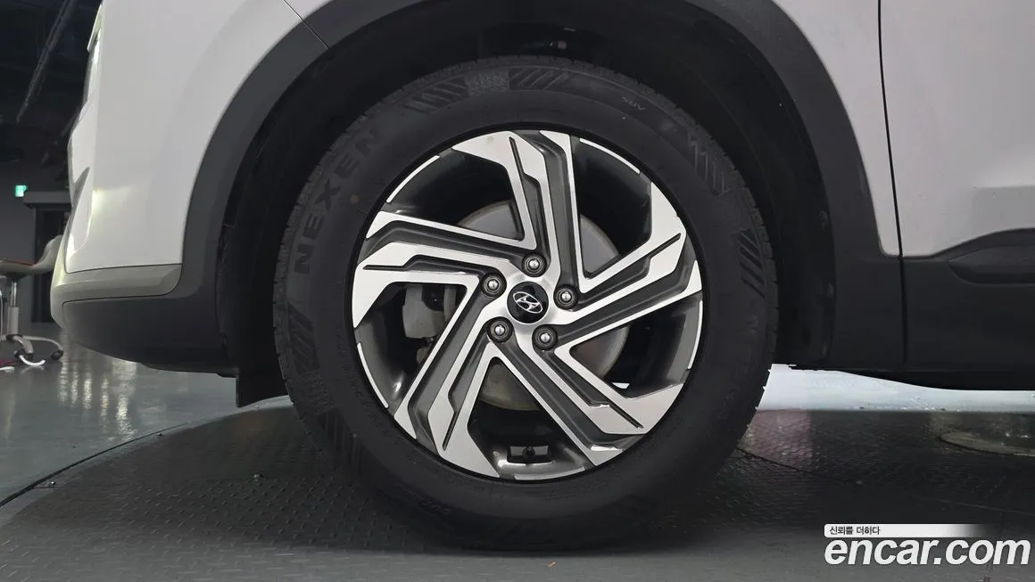 Hyundai Santafe — фото 7