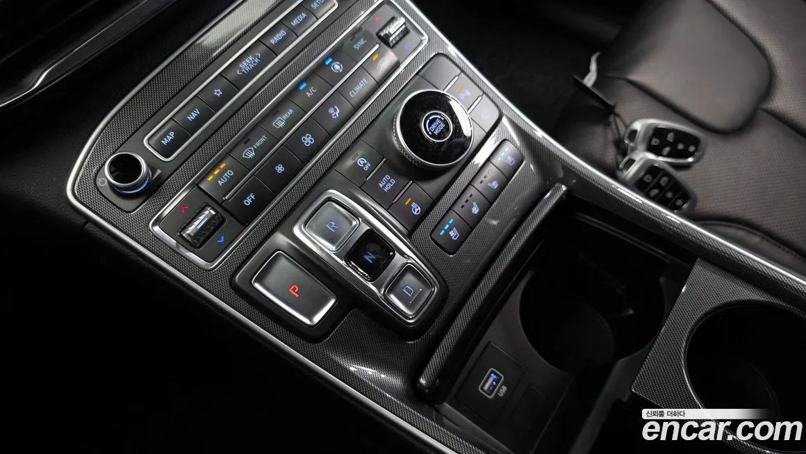 Hyundai Santafe — фото 8