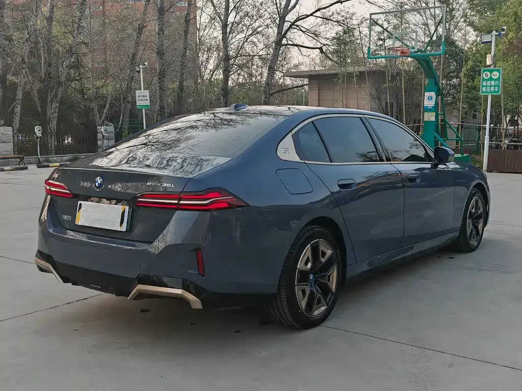 BMW i5 2024 из CN, фото 6