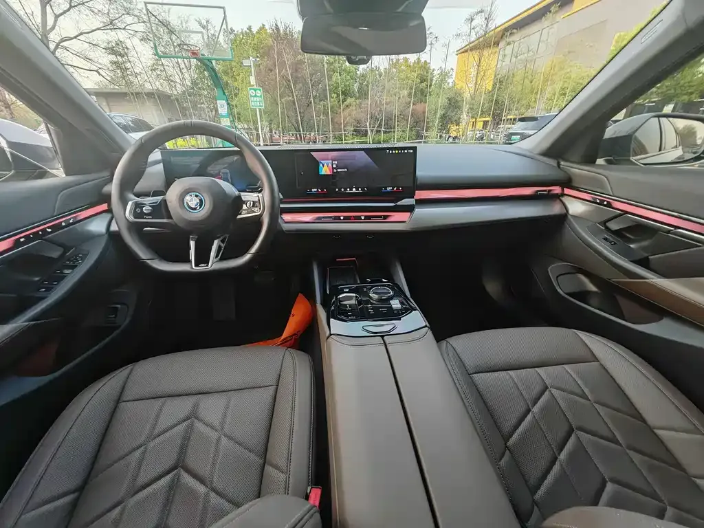 BMW i5 2024 из CN, фото 5