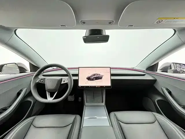 Tesla Model 3 — фото 9