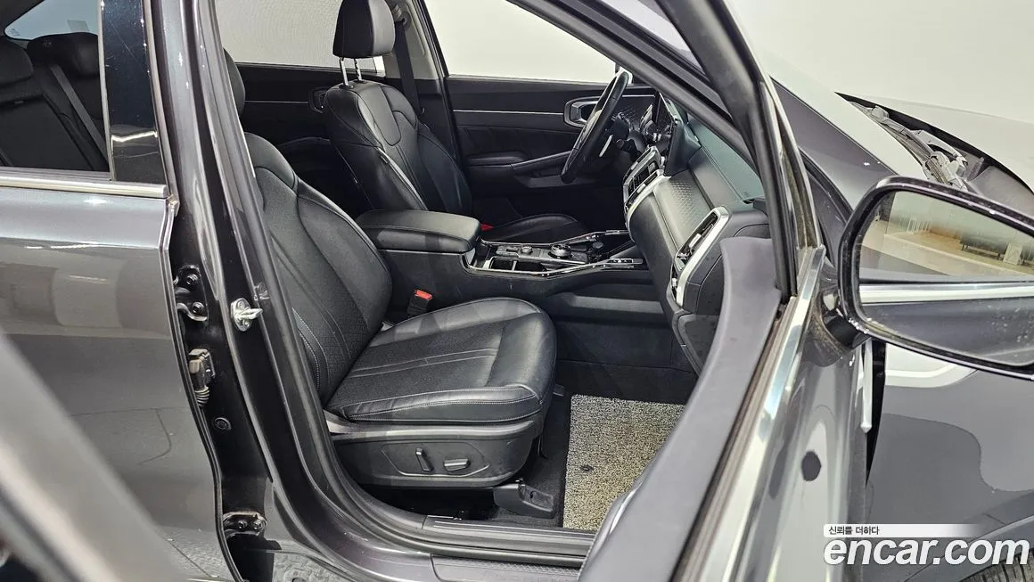 Kia Sorento — фото 8