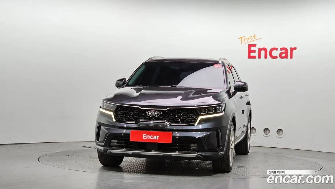 Kia Sorento — фото 9