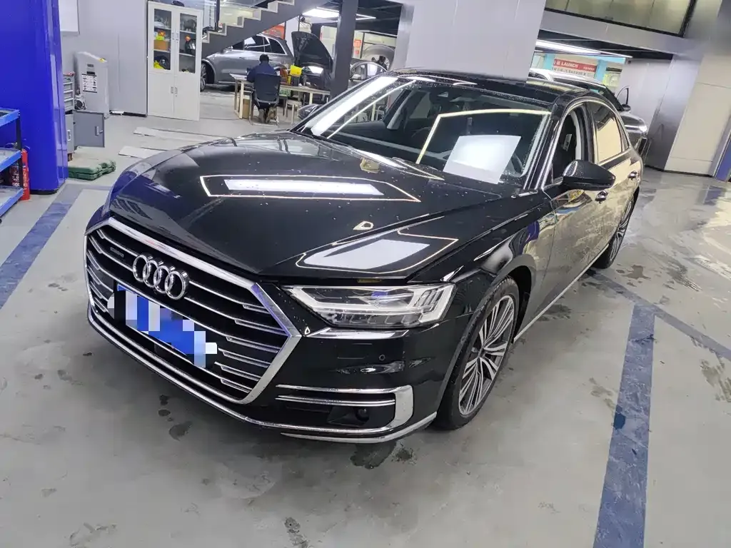 Audi A8 — фото 3