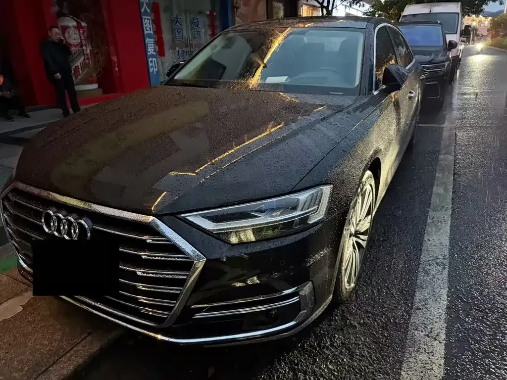 Audi A8 — фото 6