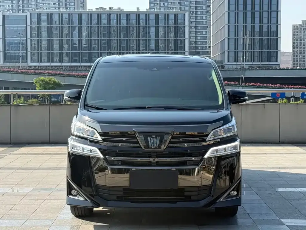 Toyota Vellfire 2023 из CN, фото 4