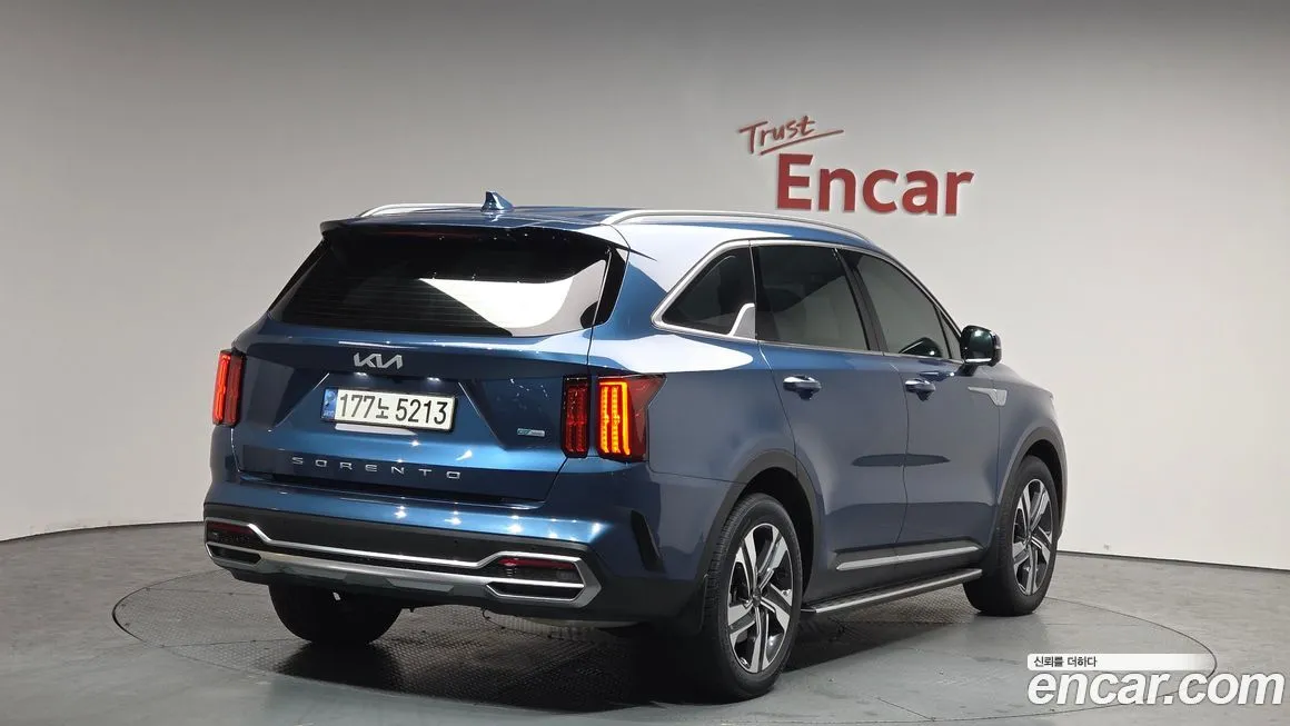 Kia Sorento — фото 7