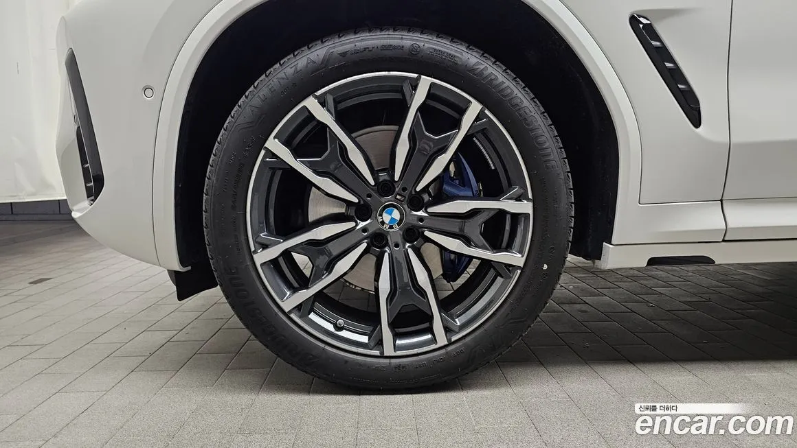 BMW X4 — фото 10