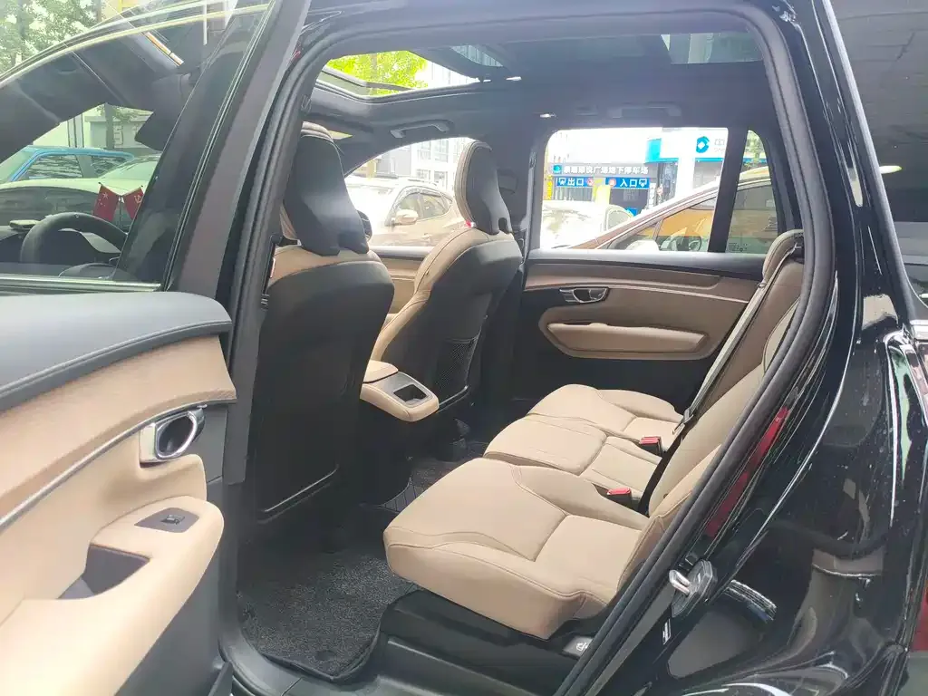 Volvo XC90 2026 из CN, фото 4