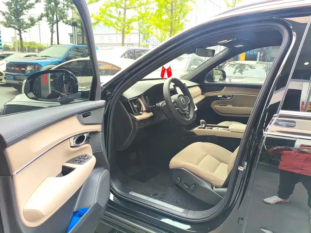 Volvo XC90 2026 из CN, фото 3