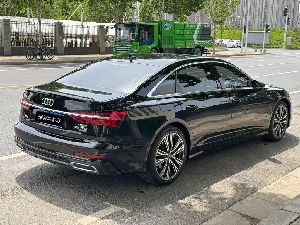 Audi A6L — фото 7