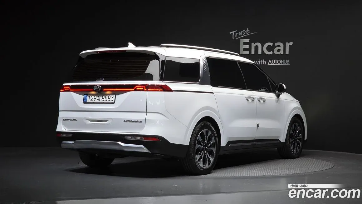 Kia Carnival — фото 2