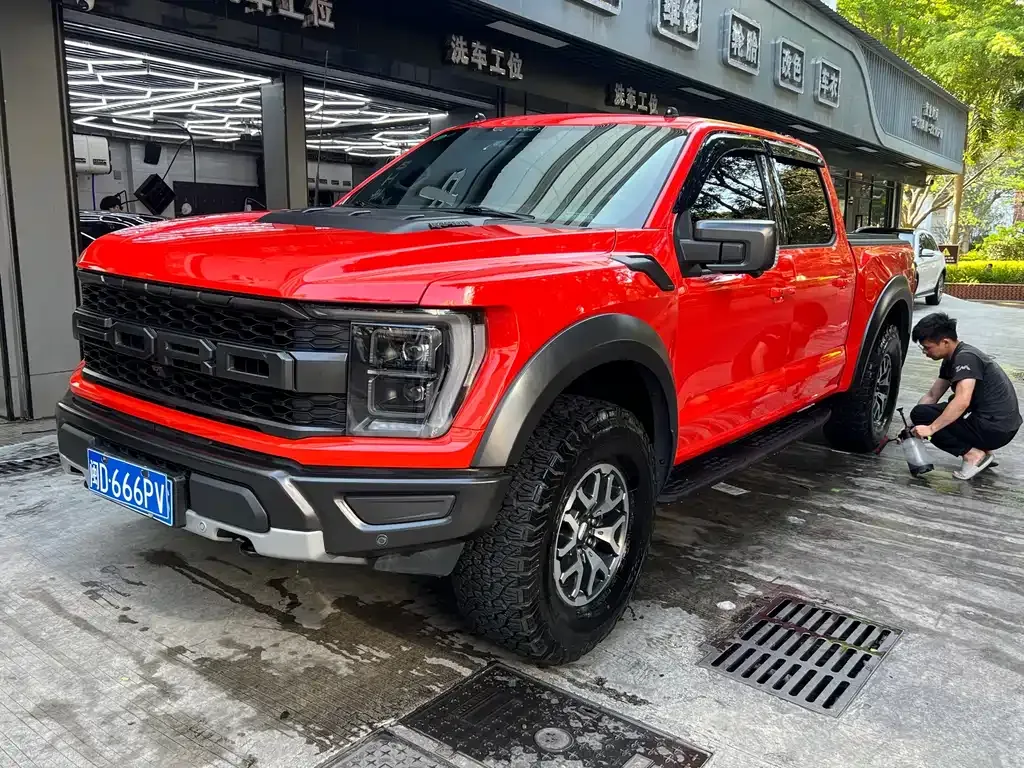 Ford F-150 Raptor — фото 5
