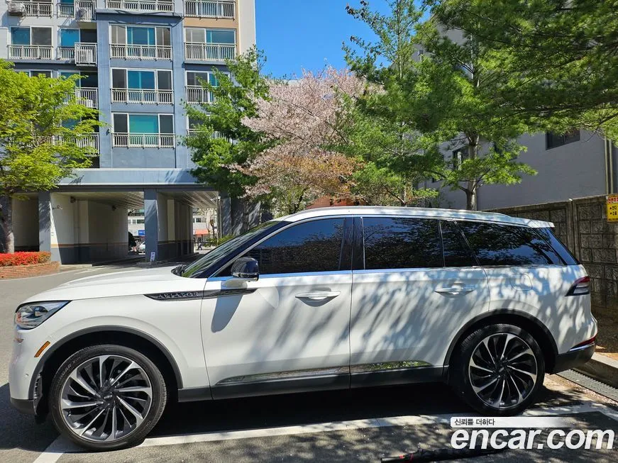Lincoln Aviator — фото 1