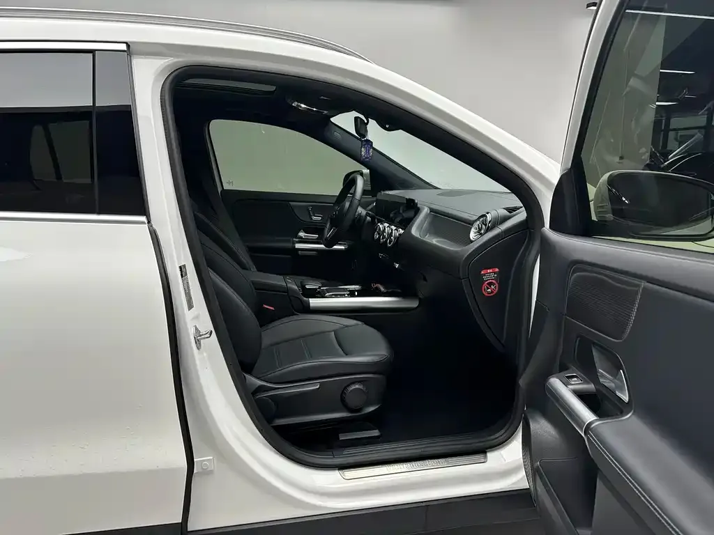 Mercedes-Benz EQA 2023 из CN, фото 6
