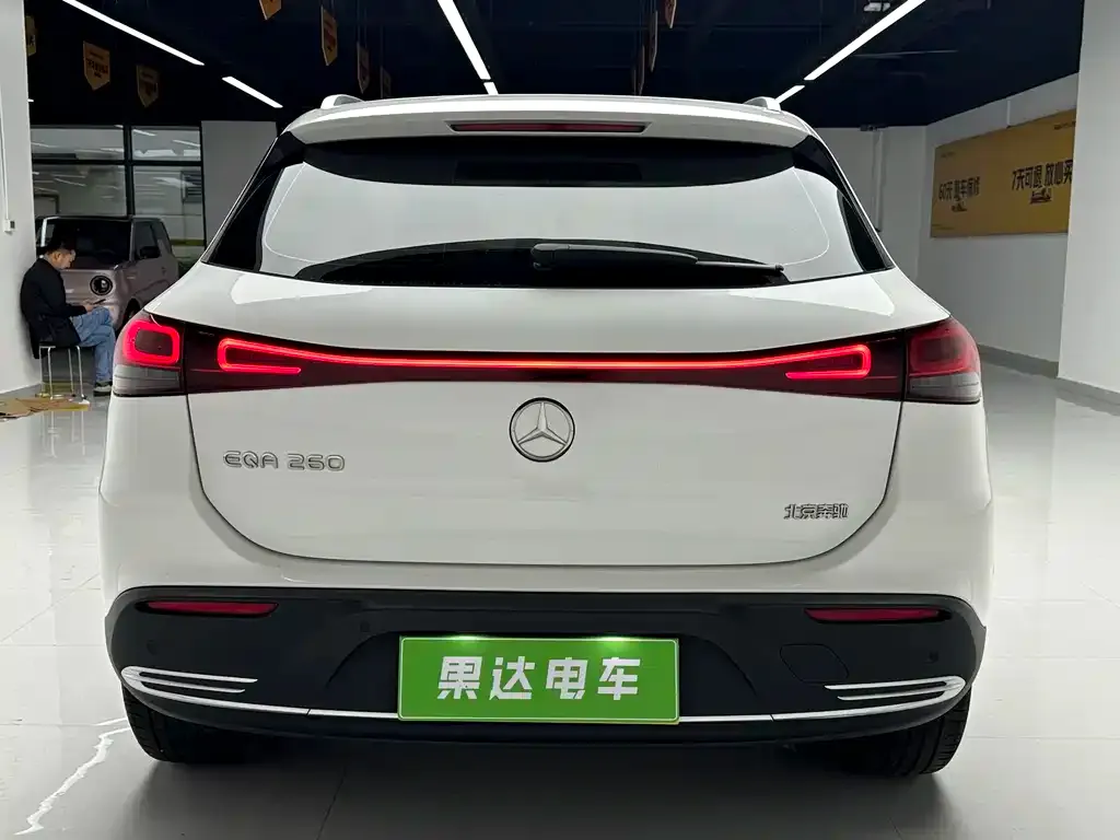 Mercedes-Benz EQA 2023 из CN, фото 3