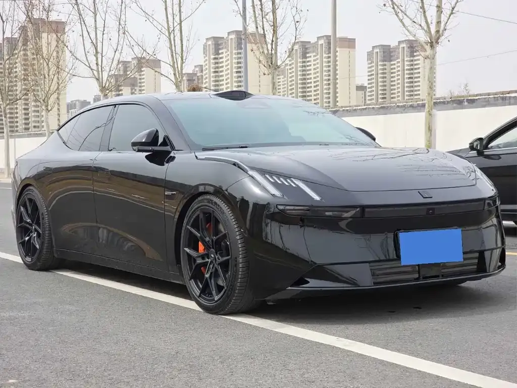 Lynk & Co Z10