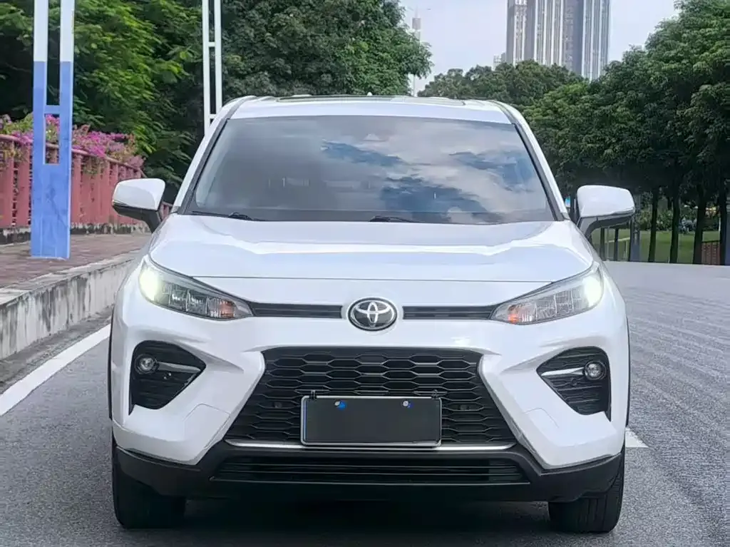 Toyota Wildlander — фото 3