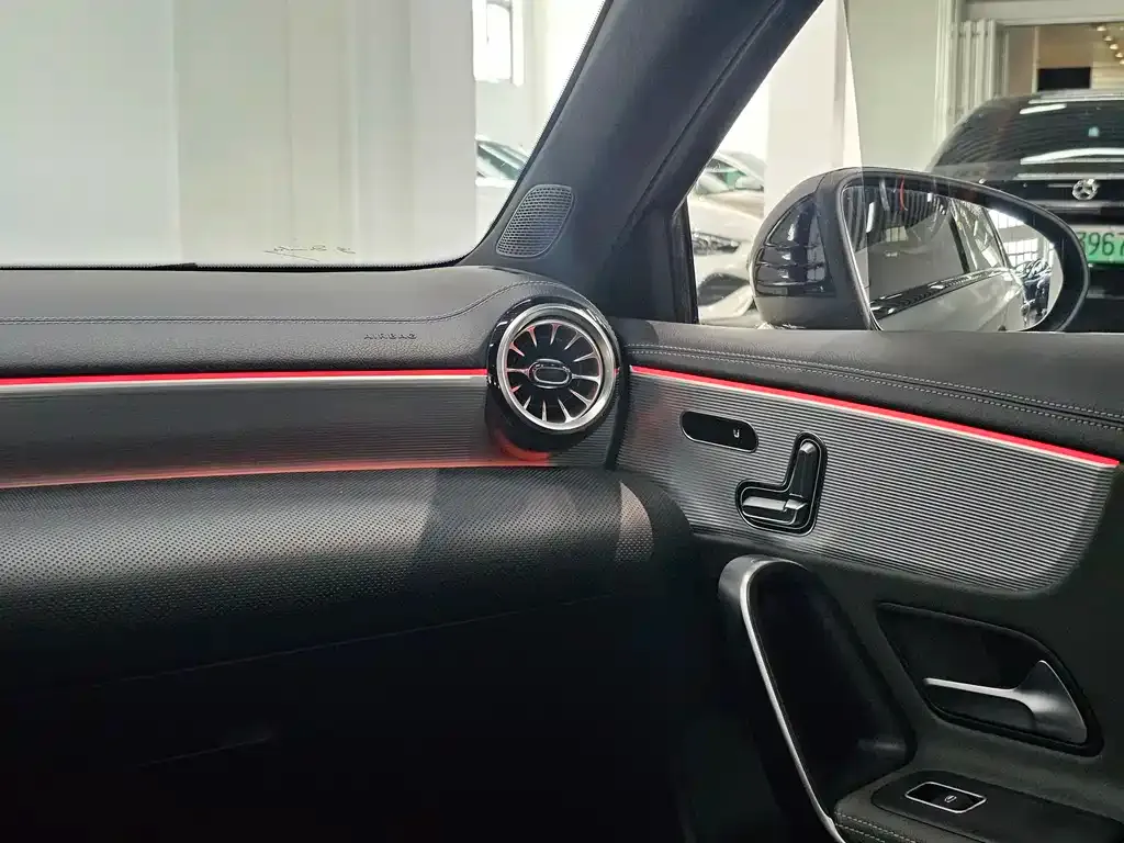 Mercedes-Benz A-Class AMG — фото 7