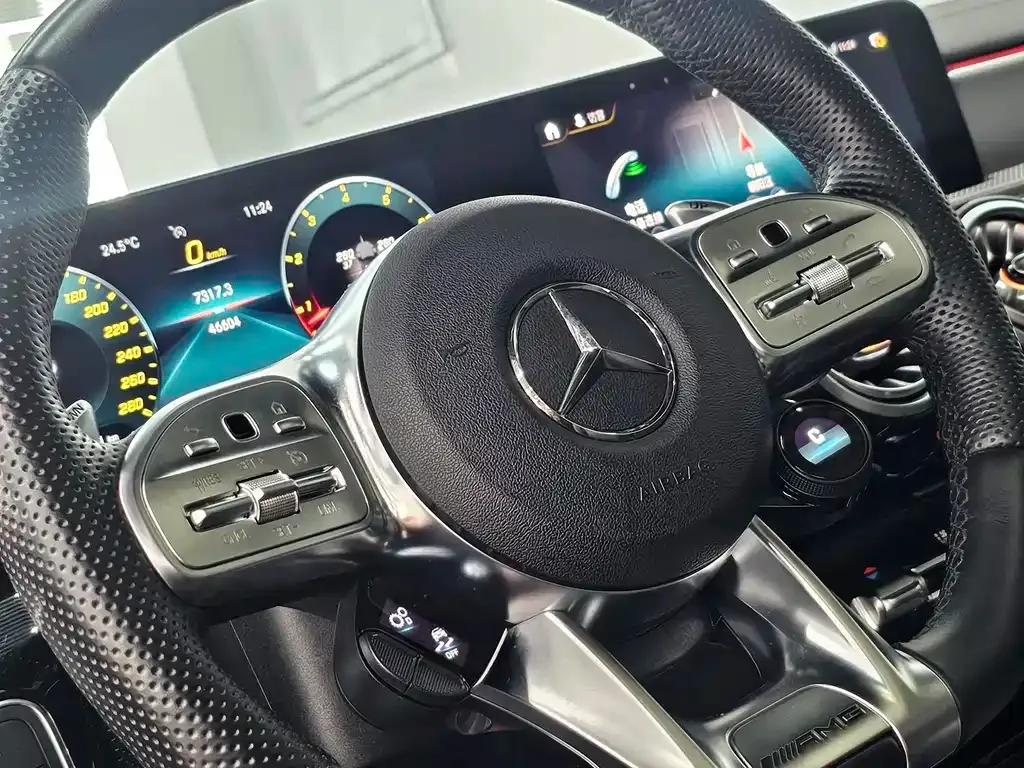 Mercedes-Benz A-Class AMG — фото 9