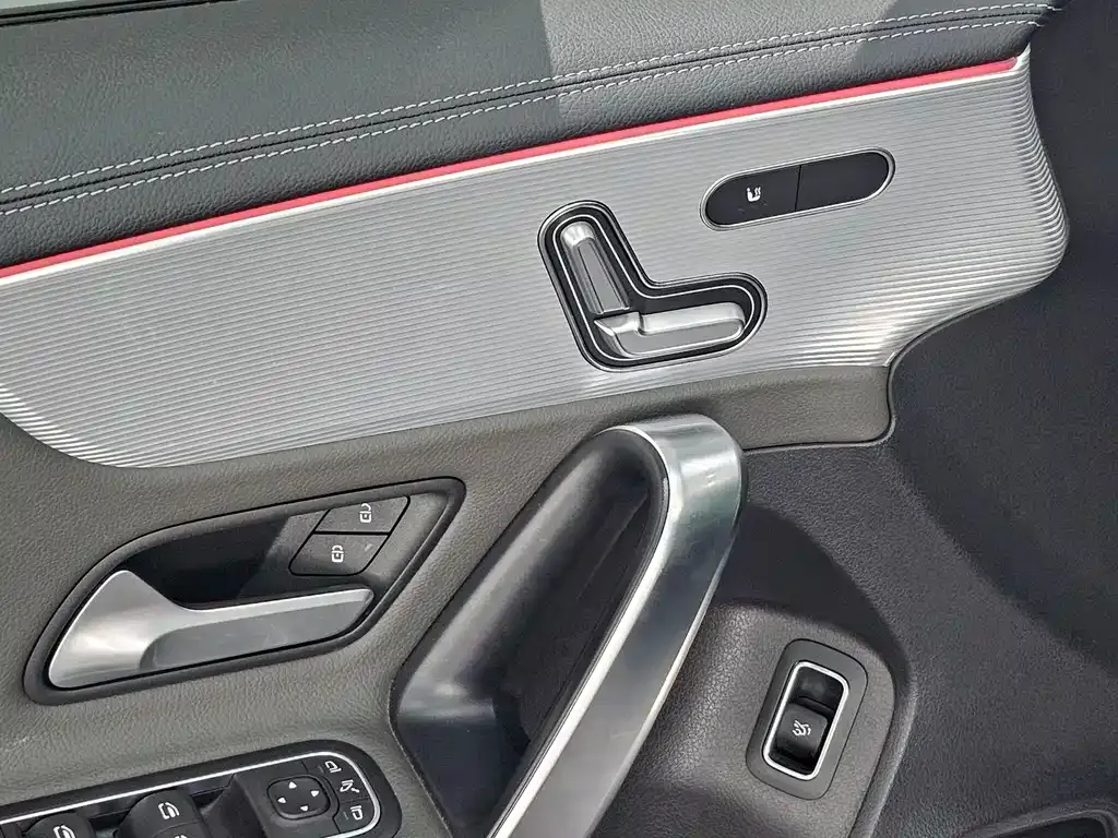 Mercedes-Benz A-Class AMG — фото 10