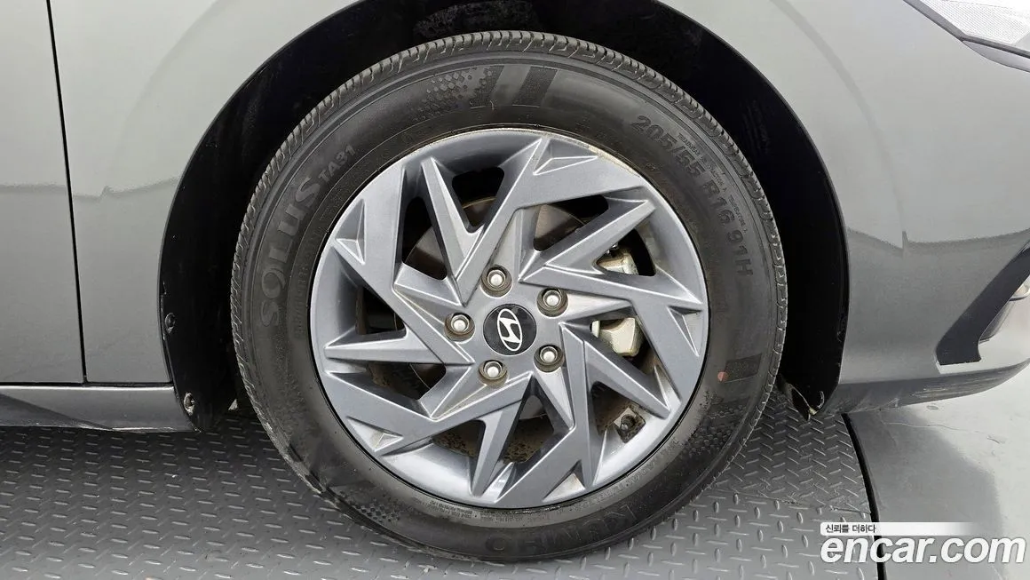 Hyundai AVANTE — фото 3