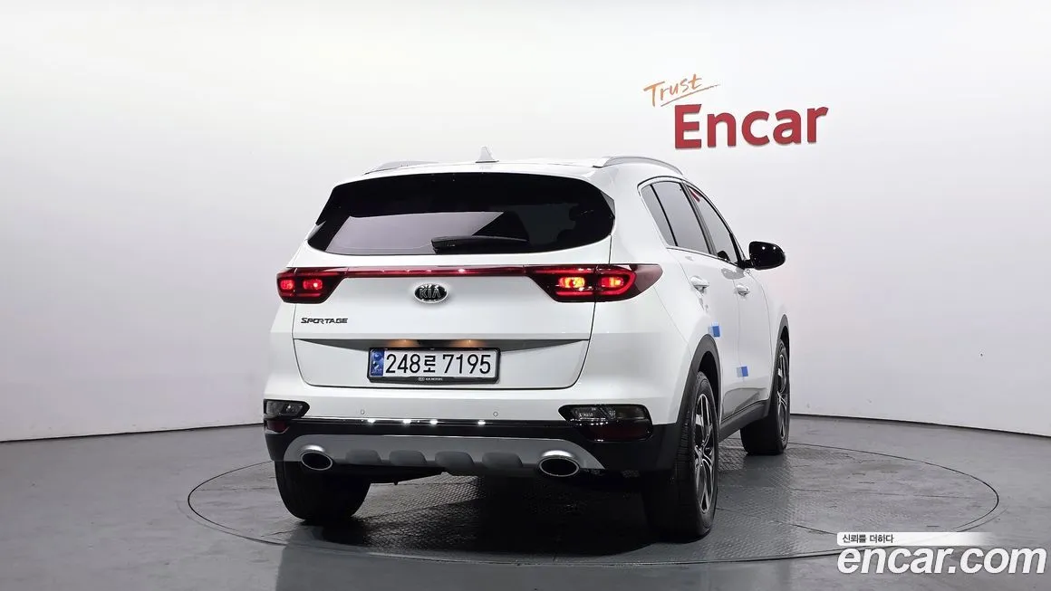 Kia Sportage — фото 5