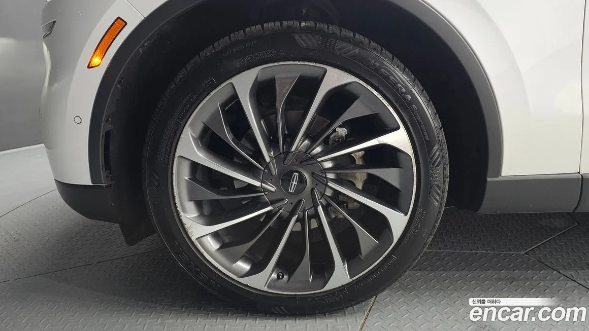 Lincoln Aviator 2021 из KR, фото 7