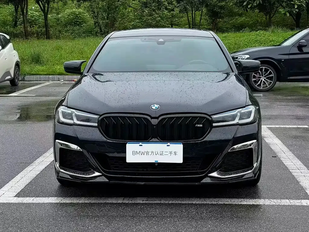 BMW 5 Series — фото 10