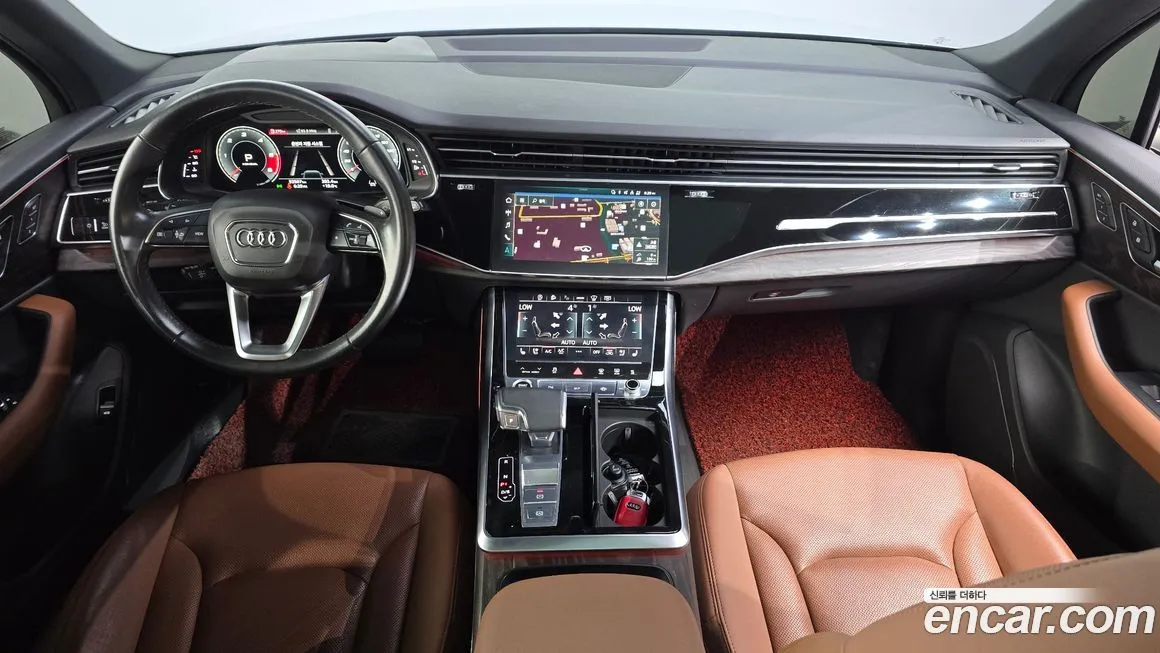 Audi Q7 2021 из KR, фото 7