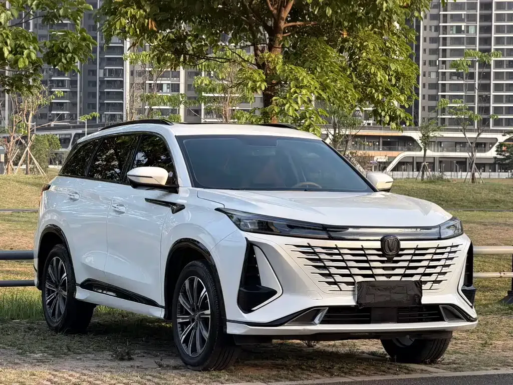 Changan CS75PLUS — фото 5