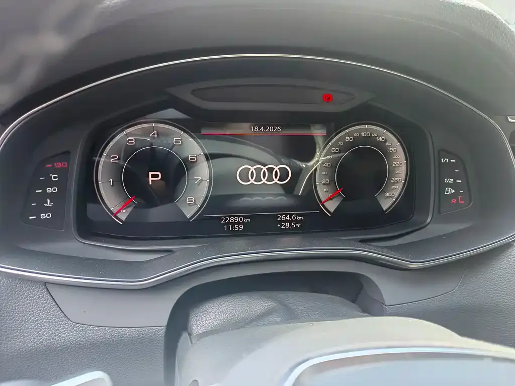 Audi A7L 2024 из CN, фото 4