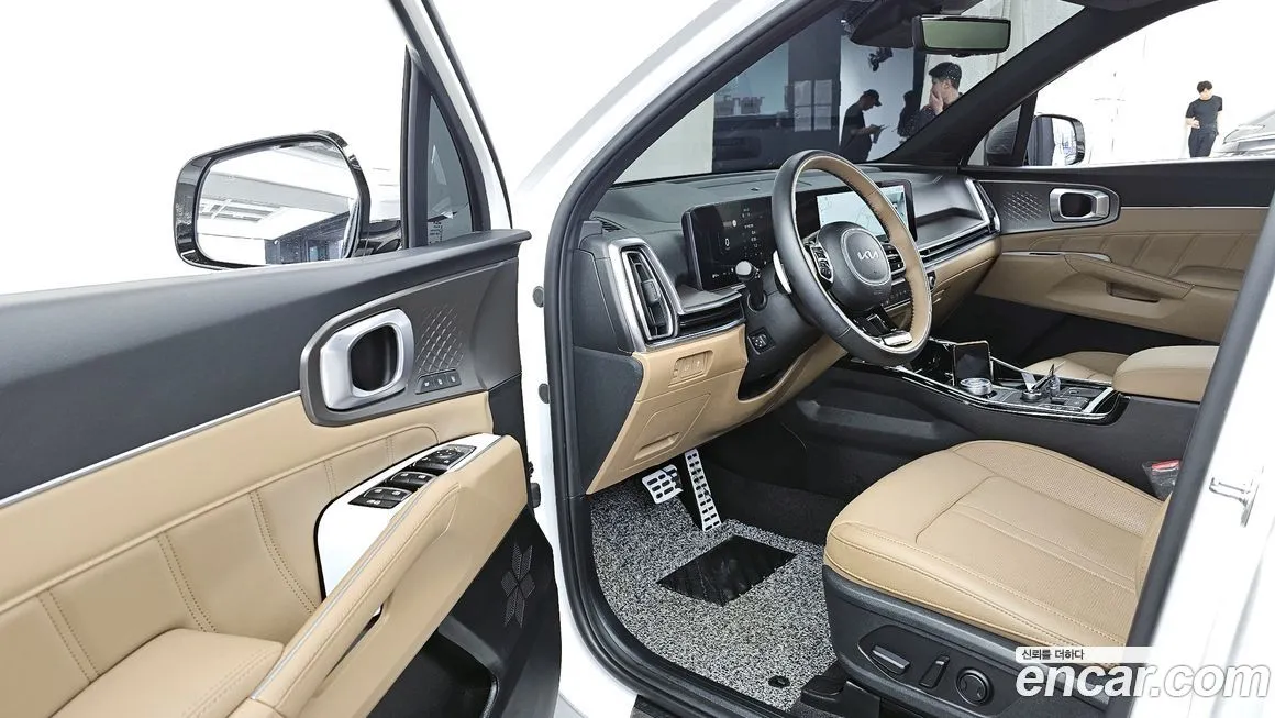 Kia Sorento — фото 8