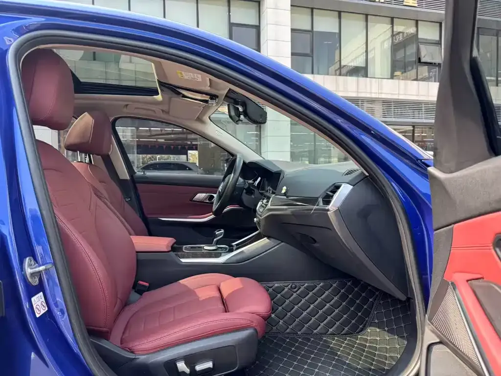 BMW 3 Series 2021 из CN, фото 7