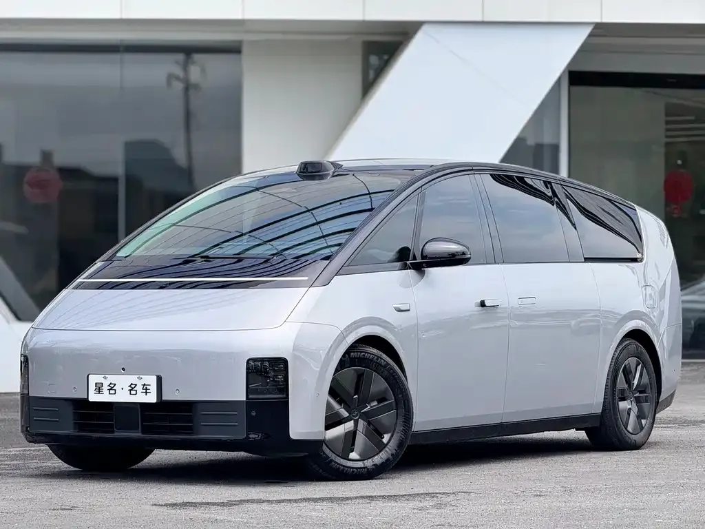 Li Auto MEGA
