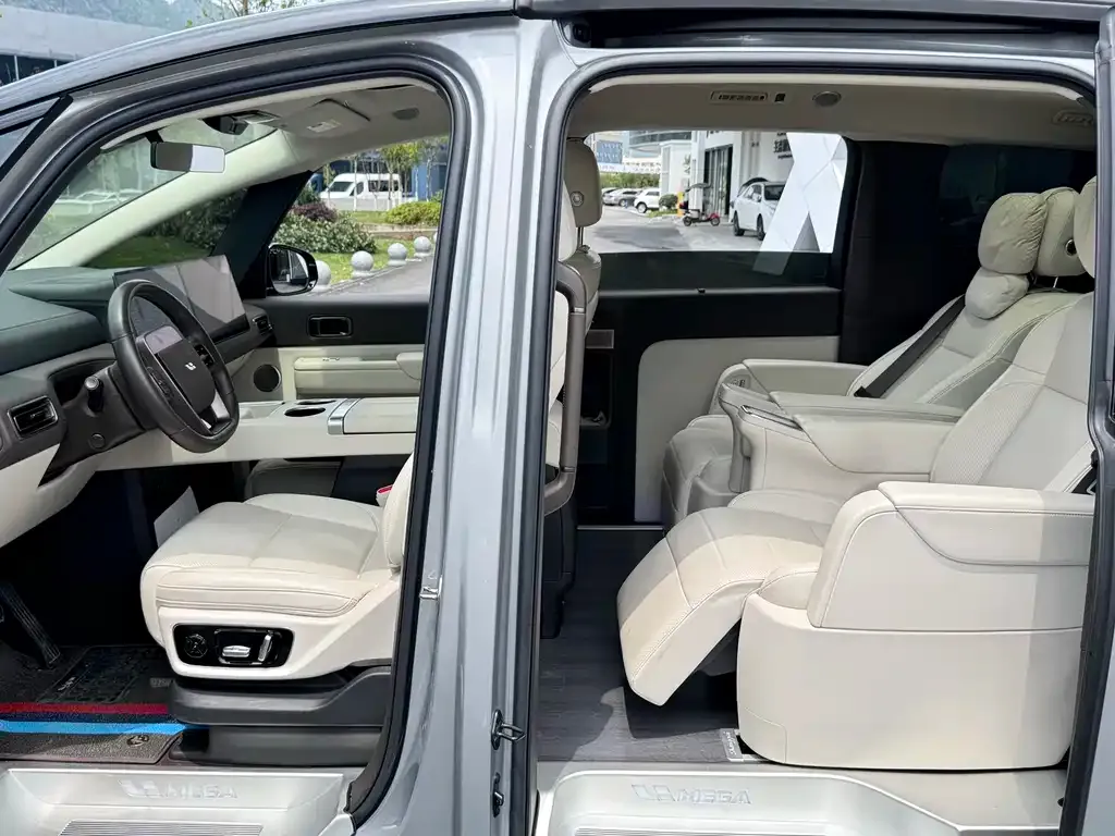 Li Auto MEGA 2024 из CN, фото 8