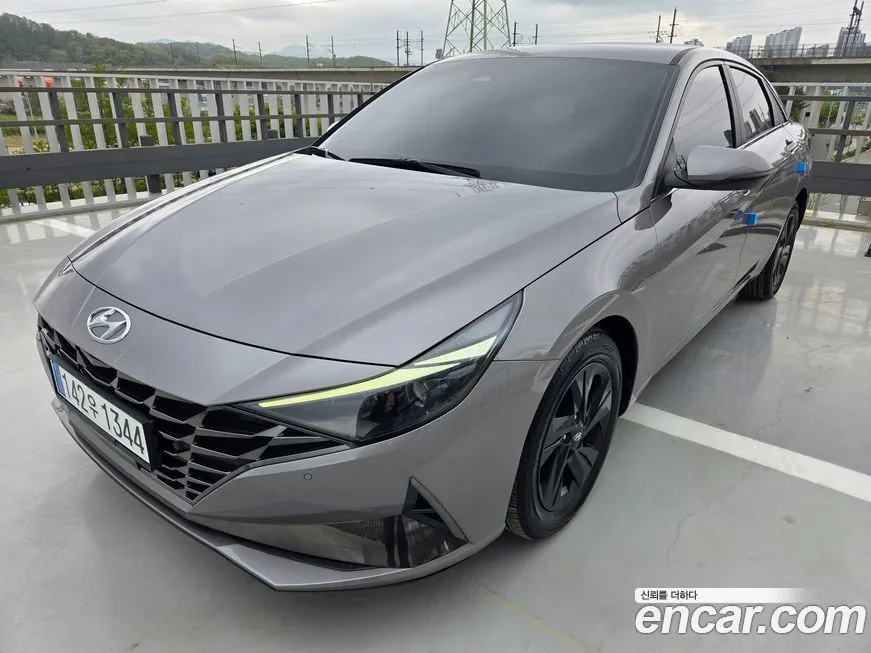 Hyundai AVANTE — фото 1