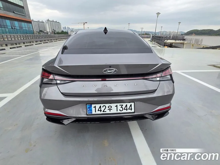 Hyundai AVANTE — фото 3