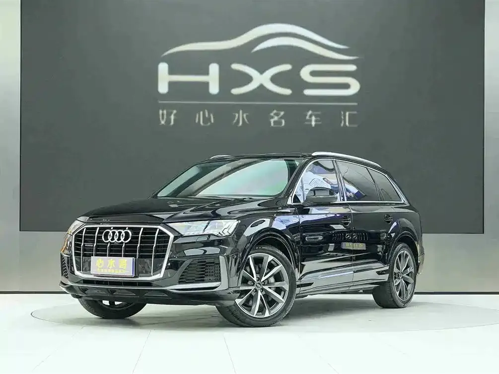 Audi Q7 — фото 1
